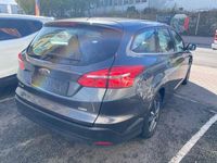 Gebraucht Ford Focus Cool & Connect 125 PS (91 kW) 2017 Grau Limousine