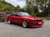Gebraucht BMW 316 Performance 102 PS (75 kW) 1988 Rot Limousine