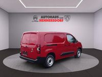 Gebraucht Peugeot Partner Premium 102 PS (75 kW) 2023 Ardent rot Van / Kleinbus