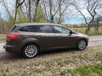 Gebraucht Ford Focus 120 PS (88 kW) 2017 Braun Kombi