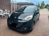 Gebraucht Peugeot 107 68 PS (50 kW) 2013 Schwarz Kleinwagen