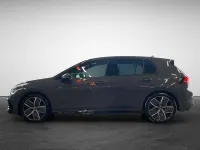 Gebraucht VW Golf VIII R-line 150 PS (110 kW) 2025 Grau (delfingrau metallic) Limousine