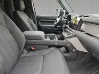 Gebraucht Land Rover Defender 252 PS (185 kW) 2021 Santorini black SUV