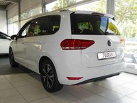 Gebraucht VW Touran Move 150 PS (110 kW) 2024 Weiß Van / Kleinbus