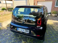 Usado VW up! 65 CV (47 kW) 2020 Negro Utilitario
