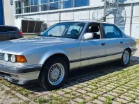 Gebraucht BMW 750L 299 PS (219 kW) 1991 Silber Limousine