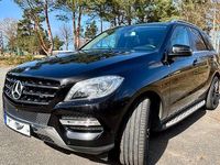 Gebraucht Mercedes ML250 204 PS (150 kW) 2014 Schwarz SUV