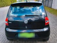 Gebraucht VW Fox 60 PS (44 kW) 2011 Schwarz Kleinwagen