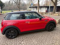 Gebraucht Mini Cooper SE Classic 135 kW (184 PS) 2023 Rot Kleinwagen