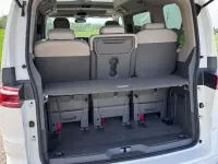 Gebraucht VW Multivan Life 150 PS (110 kW) 2023 Weiß Van / Kleinbus