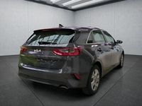 Usado Kia Ceed 140 HP (102 kW) 2025 Cinzento Citadino