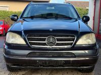 Gebraucht Mercedes ML320 218 PS (160 kW) 2001 Schwarz SUV