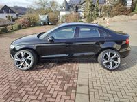 Gebraucht Audi A3 Sport 150 PS (110 kW) 2017 Brillantschwarz Limousine