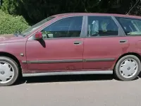 Gebraucht Volvo V40 116 PS (85 kW) 1998 Rot Kombi