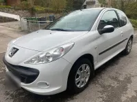 Gebraucht Peugeot 206 75 PS (55 kW) 2009 Silber Limousine