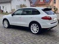 Second-hand Porsche Cayenne 265 CP (194 kW) 2013 Alb SUV