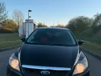 Gebraucht Ford Focus 116 PS (85 kW) 2008 Schwarz Kleinwagen