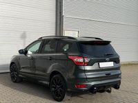 Gebraucht Ford Kuga ST-Line 179 PS (131 kW) 2019 Grün SUV