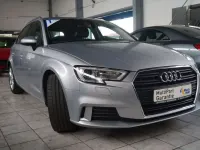 Gebraucht Audi A3 Sport 116 PS (85 kW) 2018 Florettsilber Limousine