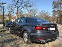 Gebraucht Audi A3 Sport 150 PS (110 kW) 2018 Grau Limousine