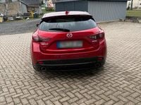 Gebraucht Mazda 3 Edition 150 PS (110 kW) 2016 Rot Limousine