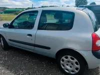 Gebraucht Renault Clio 75 PS (55 kW) 2003 Kleinwagen