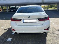 Gebraucht BMW 330 M Sport 265 PS (194 kW) 2020 Weiß Limousine