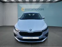 Neu Skoda Scala 116 PS (85 kW) 2025 Silber Kleinwagen