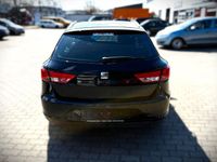 Usado Seat Leon ST 105 HP (77 kW) 2015 Preto Carrinha