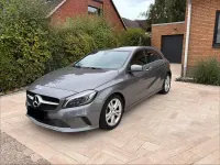 Gebraucht Mercedes A180 Urban 122 PS (89 kW) 2016 Grau Kleinwagen