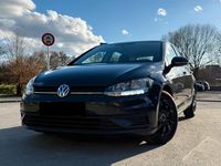 Gebraucht VW Golf VII 105 PS (77 kW) 2019 Grau Kleinwagen