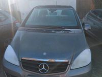 Gebraucht Mercedes A160 95 PS (69 kW) 2011 Grau Kleinwagen