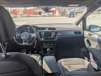 Gebraucht VW Touran Highline 150 PS (110 kW) 2017 Weiß Van / Kleinbus