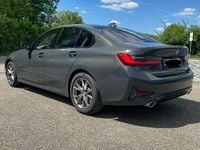Gebraucht BMW 330 258 PS (189 kW) 2019 Grau Limousine