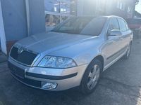 Gebraucht Skoda Octavia Elegance 116 PS (85 kW) 2008 Silber Limousine