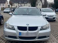 Gebraucht BMW 318 143 PS (105 kW) 2007 Silber Kombi