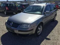 Usata VW Passat 131 CV (96 kW) 2003 Grigio Station wagon