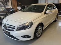 Gebraucht Mercedes A180 122 PS (89 kW) 2013 Weiß Limousine