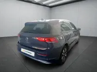 Gebraucht VW Golf VIII Move 110 PS (80 kW) 2024 Grau Kleinwagen