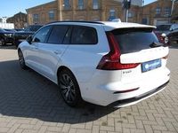 Gebraucht Volvo V60 Plus 197 PS (144 kW) 2025 Weiß Kombi