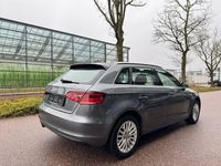 Gebraucht Audi A3 Ambiente 125 PS (91 kW) 2016 Monsungrau metallic Limousine