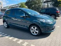 Gebraucht Ford Fiesta Trend 97 PS (71 kW) 2009 Grün Limousine