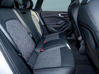 Gebraucht Audi A5 S-Line 204 PS (150 kW) 2026 Weiß Kombi