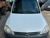 Gebraucht Opel Combo 101 PS (74 kW) 2011 Weiß Kombi