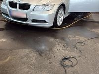 Gebraucht BMW 320 150 PS (110 kW) 2005 Silber Limousine