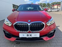 Gebraucht BMW 118 Sport Line 150 PS (110 kW) 2021 Rot metallic melbournerot metallicrot Kleinwagen