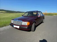 Gebraucht Mercedes E230 132 PS (97 kW) 1990 Rot Limousine