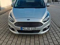 Gebraucht Ford S-MAX Titanium 209 PS (153 kW) 2018 Silber Van / Kleinbus