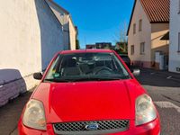 Gebraucht Ford Fiesta 60 PS (44 kW) 2006 Rot Kleinwagen