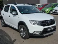 Gebraucht Dacia Sandero Prestige 90 PS (66 kW) 2019 Gletscherweiss Limousine